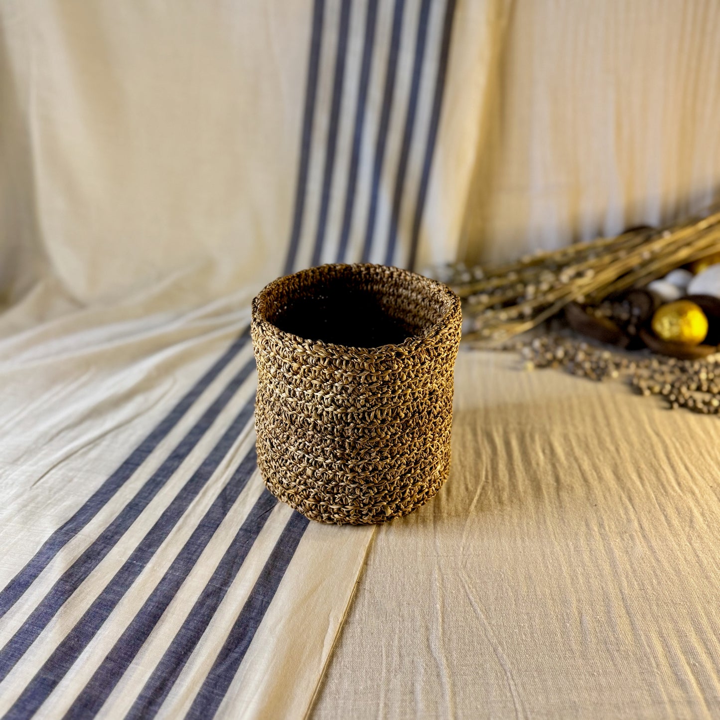 small uramma planter basket