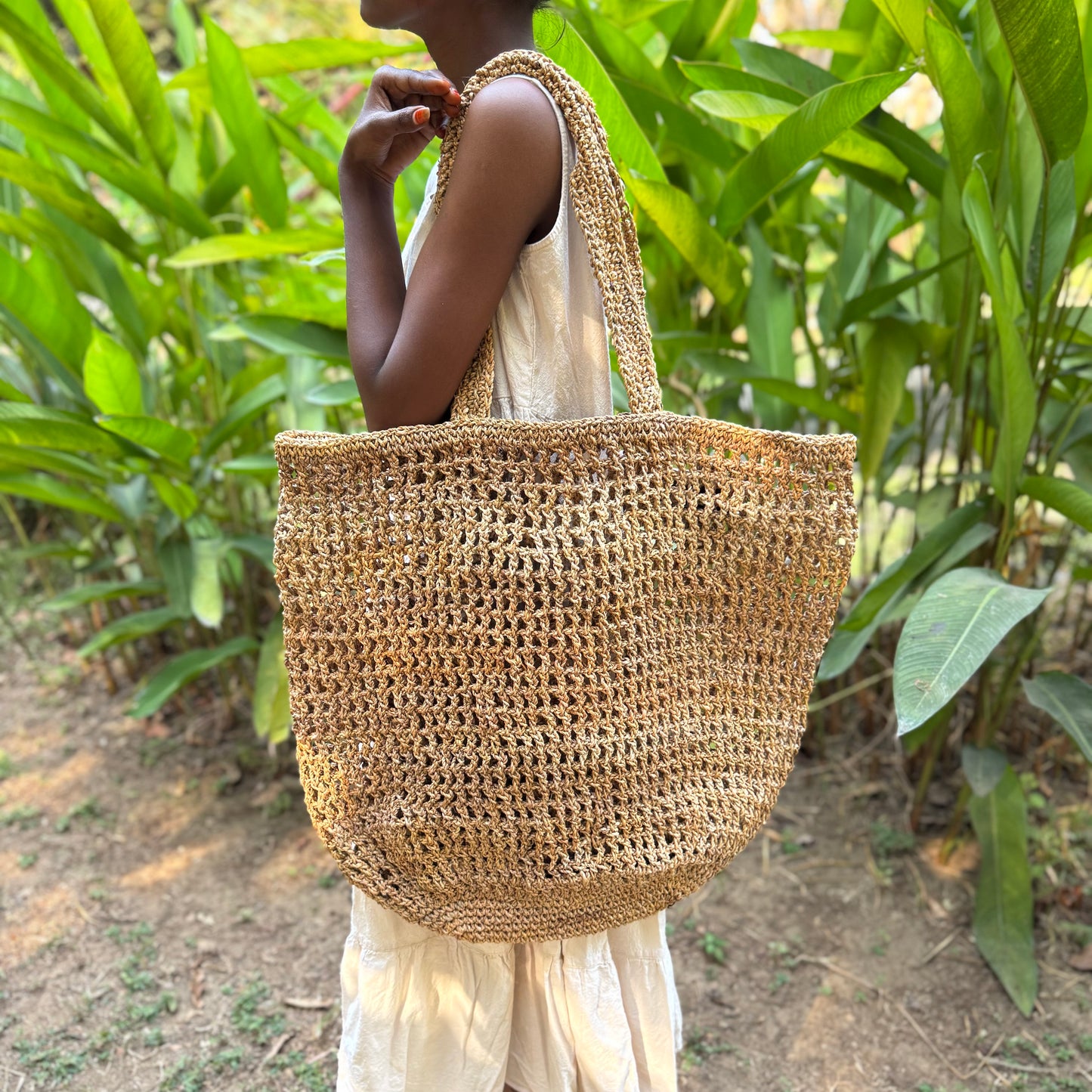 beach bag with model