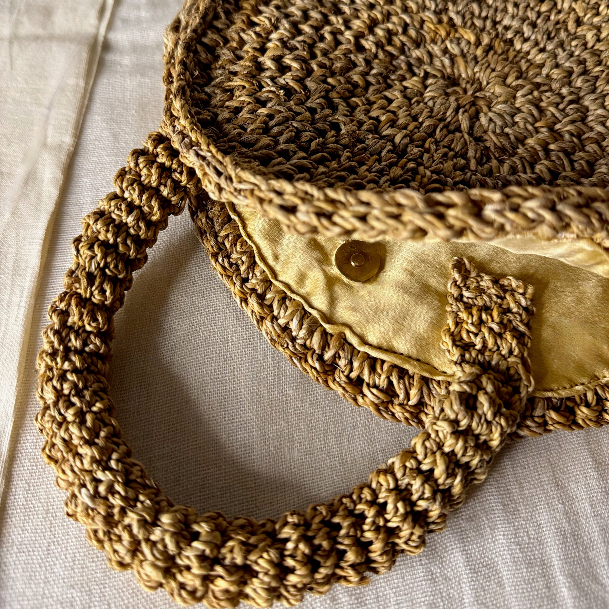 Round bag closure